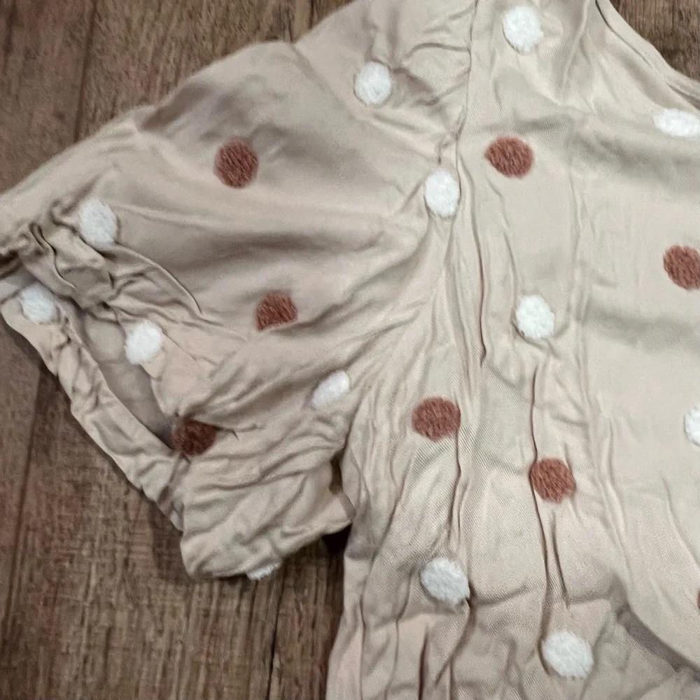 FLOWER & FEATHER | Anthropologie puff sleeve fuzzy dot blouse/top